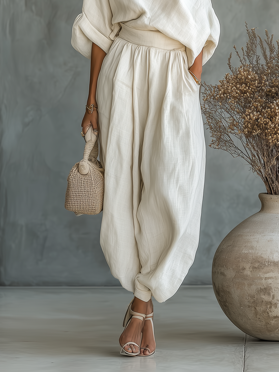 Set Donna in Lino Off-White con Top Scollo Off-Shoulder e Pantaloni Tapered