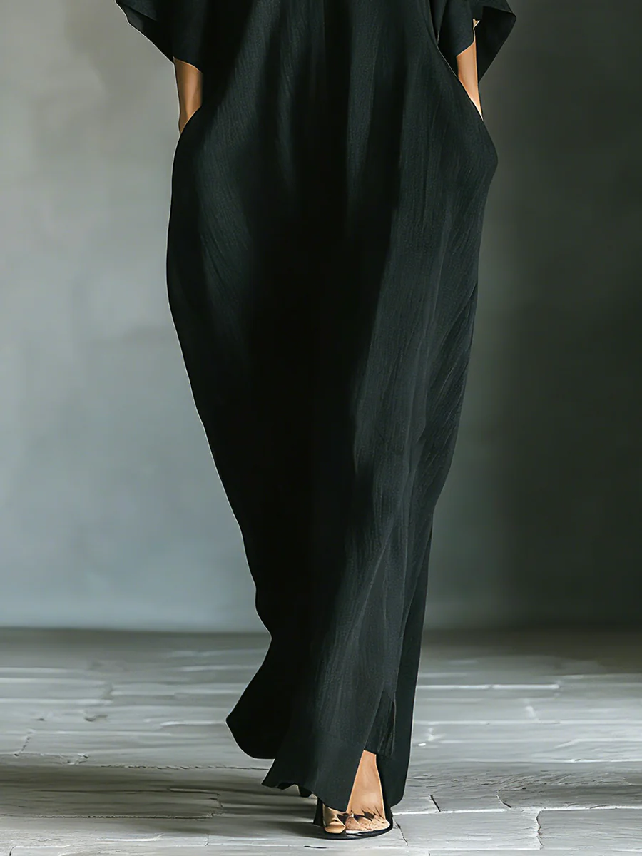 Alessandra • Vestito lungo nero oversize minimalista con maniche a kimono