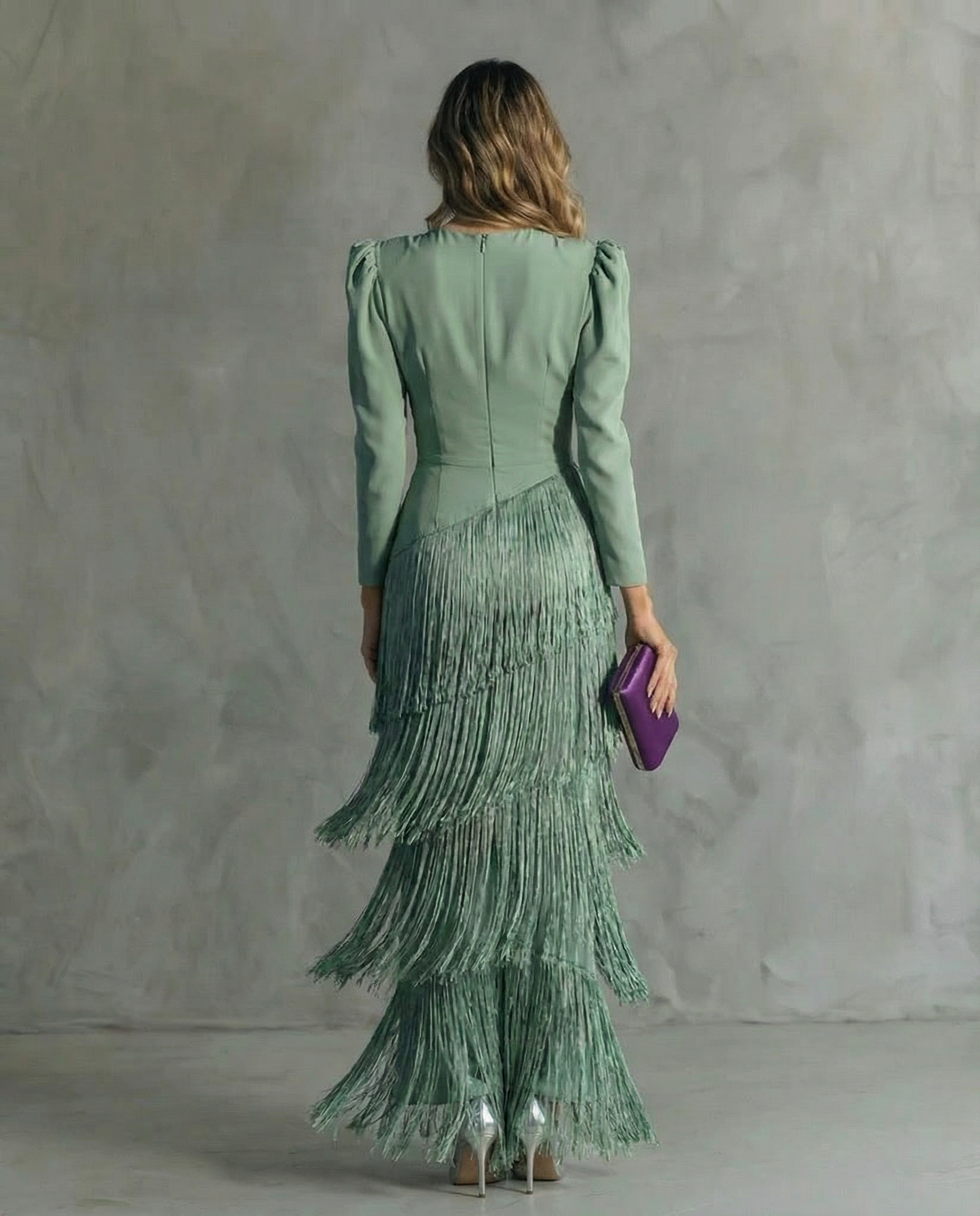 Nicole | Abito elegante con frange